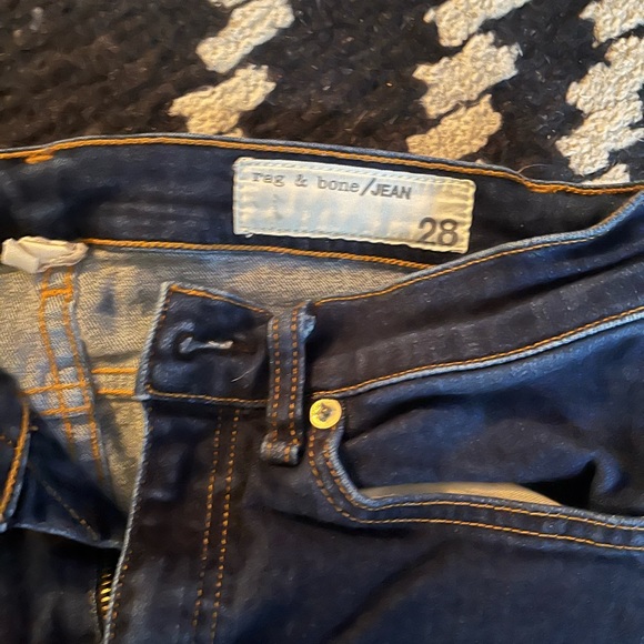 Rag and bones skinny jeans. Size 28. - Picture 3 of 5